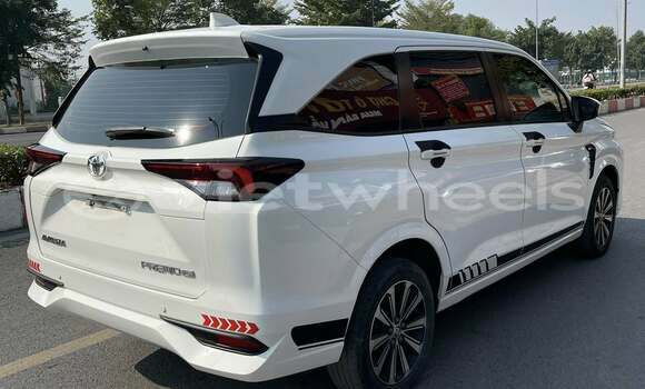 Mua Đã sử dụng Toyota VELOZ Xe ô tô Mua Đã sử dụng Toyota VELOZ Xe ô tô