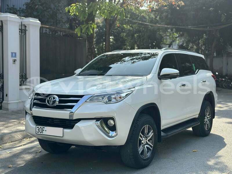 Big with watermark toyota fortuner hanoi saigon 37460