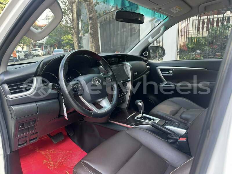 Big with watermark toyota fortuner hanoi saigon 37460