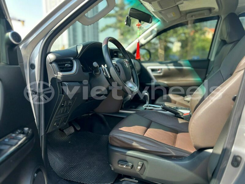 Big with watermark toyota fortuner tinh lam gjong gjam rong 37464