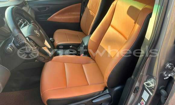 Buy Used Toyota Innova Car Buy Used Toyota Innova Car