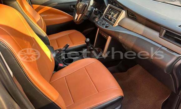 Buy Used Toyota Innova Car Buy Used Toyota Innova Car