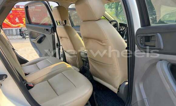 Mua Đã sử dụng Ford Focus Xe ô tô Mua Đã sử dụng Ford Focus Xe ô tô