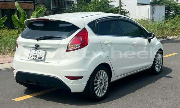 Mua Đã sử dụng Ford Fiesta Xe ô tô Mua Đã sử dụng Ford Fiesta Xe ô tô