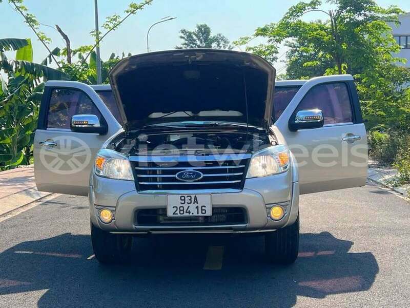 Big with watermark ford everest tinh lam gjong gjam rong 37485
