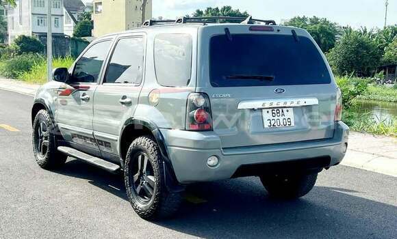 Mua Đã sử dụng Ford Escape Xe ô tô Mua Đã sử dụng Ford Escape Xe ô tô