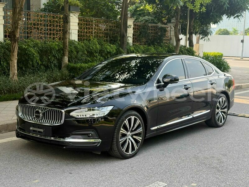 Big with watermark volvo xc90 t8 hanoi saigon 37540