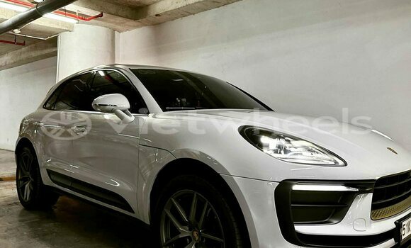 Buy Used Porsche Macan Car