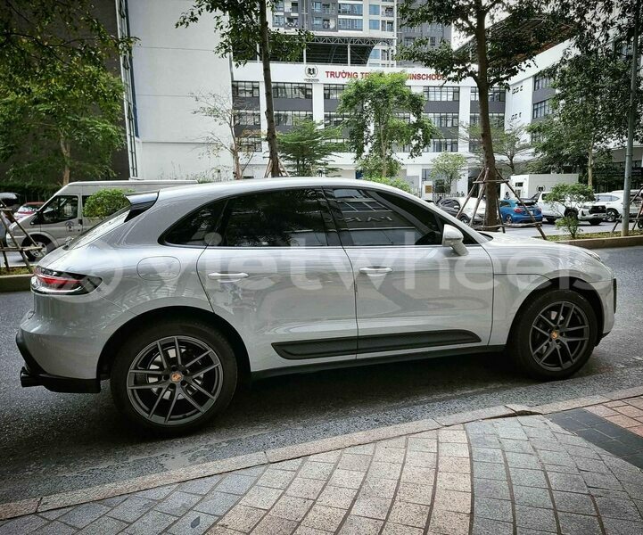 Big with watermark porsche macan tinh lam gjong gjam rong 37572