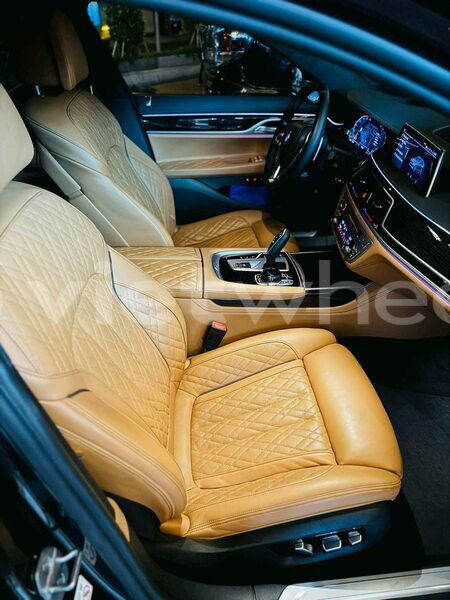 Big with watermark mercedes benz e class tinh lam gjong gjam rong 37585