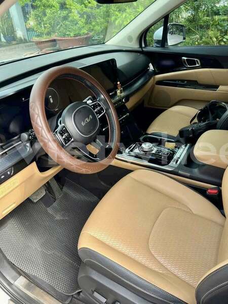 Big with watermark kia carnival tinh lam gjong gjam rong 37600