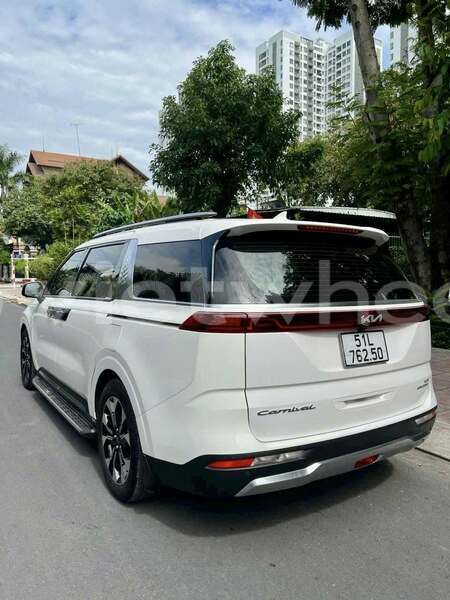 Big with watermark kia carnival tinh lam gjong gjam rong 37600