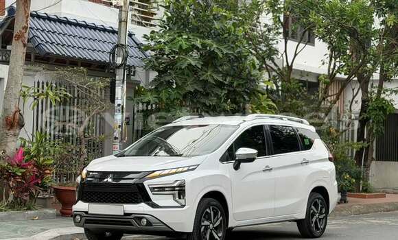 Buy Used Mitsubishi Xpander Car
