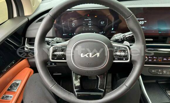 Buy Used KIA Carnival Car Buy Used KIA Carnival Car