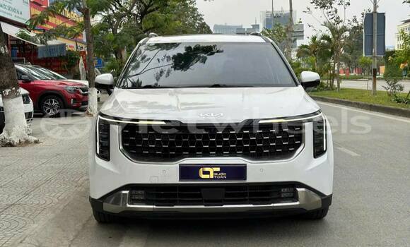 Buy Used KIA Carnival Car Buy Used KIA Carnival Car
