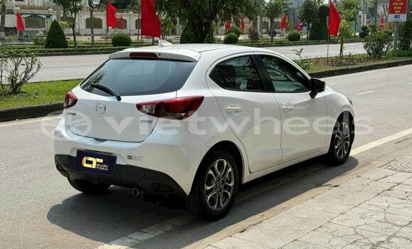Buy Used Mazda 2 Car Buy Used Mazda 2 Car