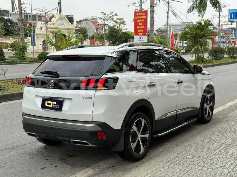 Big with watermark peugeot 3008 hanoi saigon 39050