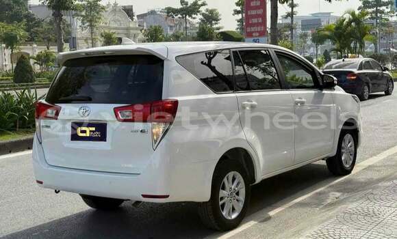 Buy Used Toyota Innova Car Buy Used Toyota Innova Car