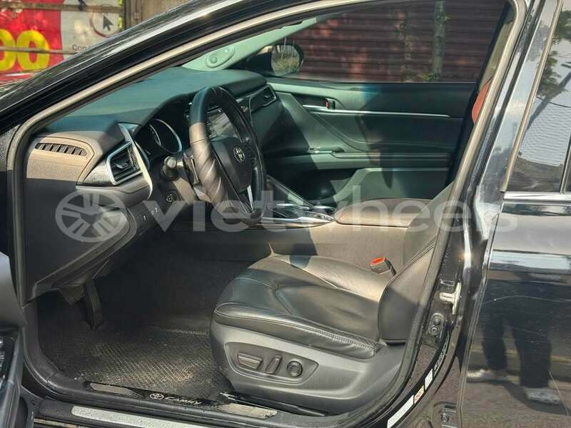 Big with watermark toyota camry hanoi saigon 39065
