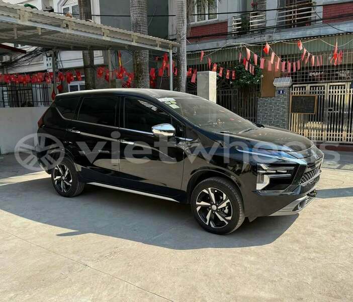 Big with watermark mitsubishi xpander hanoi saigon 39069
