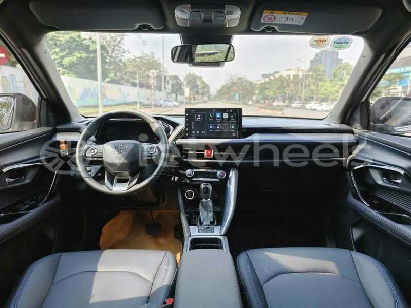 Big with watermark toyota yaris cross tinh lam gjong gjam rong 39126