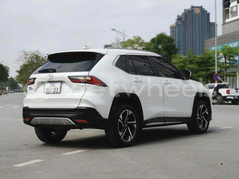 Big with watermark toyota yaris cross tinh lam gjong gjam rong 39126