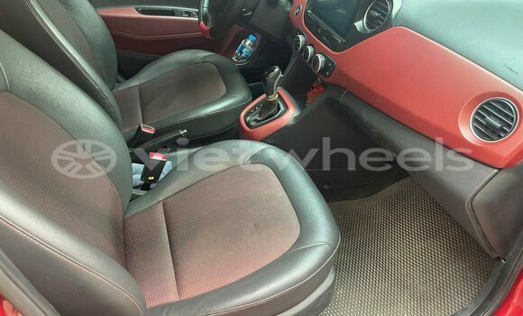 Buy Used Hyundai i10 Car Buy Used Hyundai i10 Car