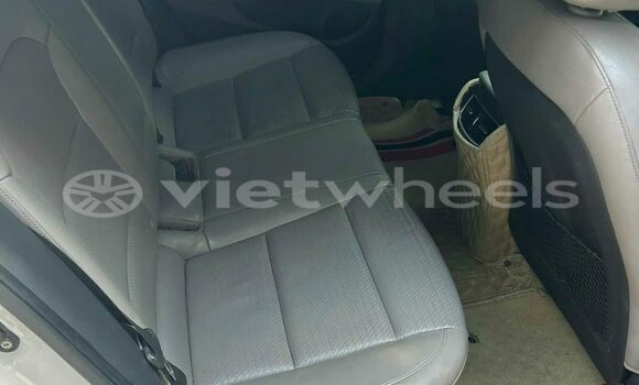 Buy Used Hyundai ELANTRA Car Buy Used Hyundai ELANTRA Car