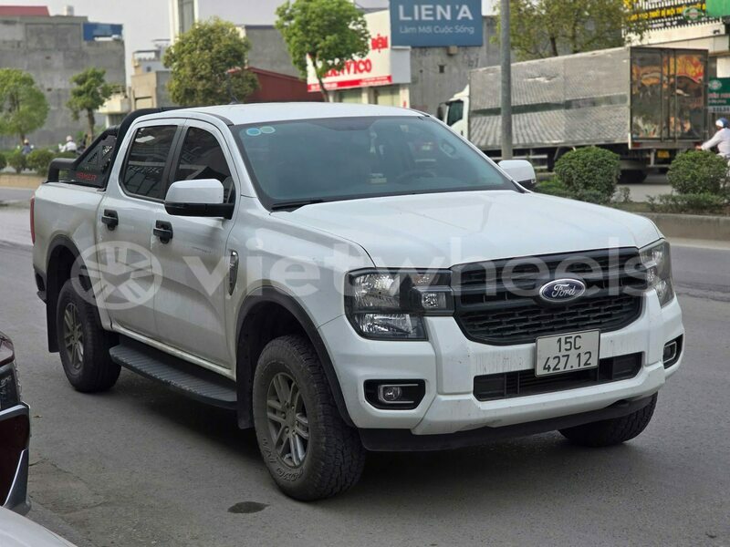 Big with watermark ford ranger tinh lam gjong gjam rong 39163