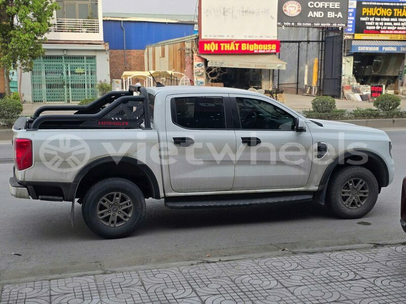 Big with watermark ford ranger tinh lam gjong gjam rong 39163