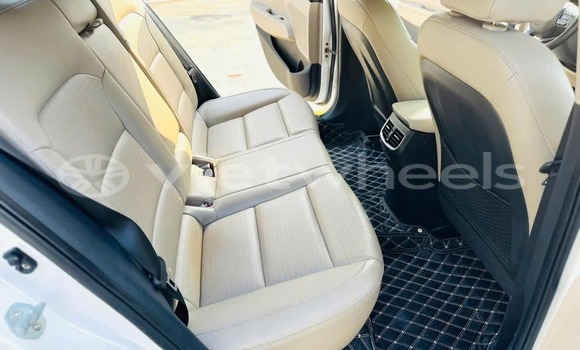 Mua Đã sử dụng Hyundai Elantra Xe ô tô Mua Đã sử dụng Hyundai Elantra Xe ô tô
