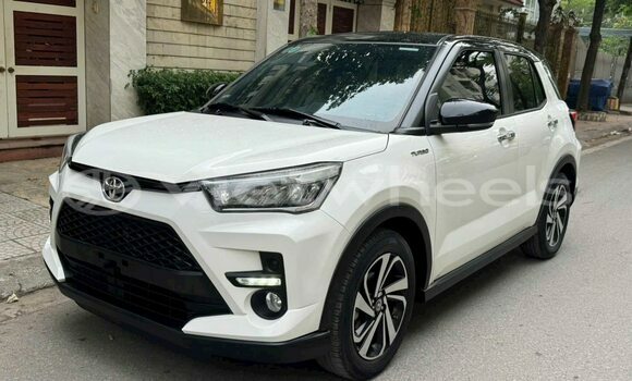 Mua Đã sử dụng Toyota Raize Xe ô tô Mua Đã sử dụng Toyota Raize Xe ô tô