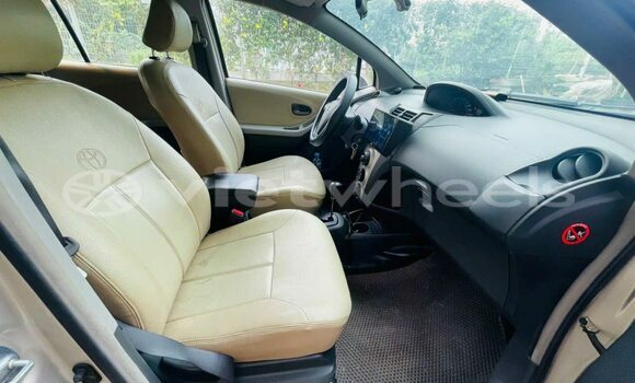 Mua Đã sử dụng Toyota Yaris Xe ô tô Mua Đã sử dụng Toyota Yaris Xe ô tô