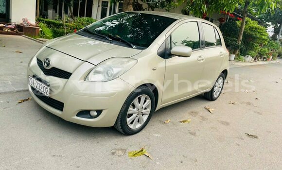 Mua Đã sử dụng Toyota Yaris Xe ô tô Mua Đã sử dụng Toyota Yaris Xe ô tô