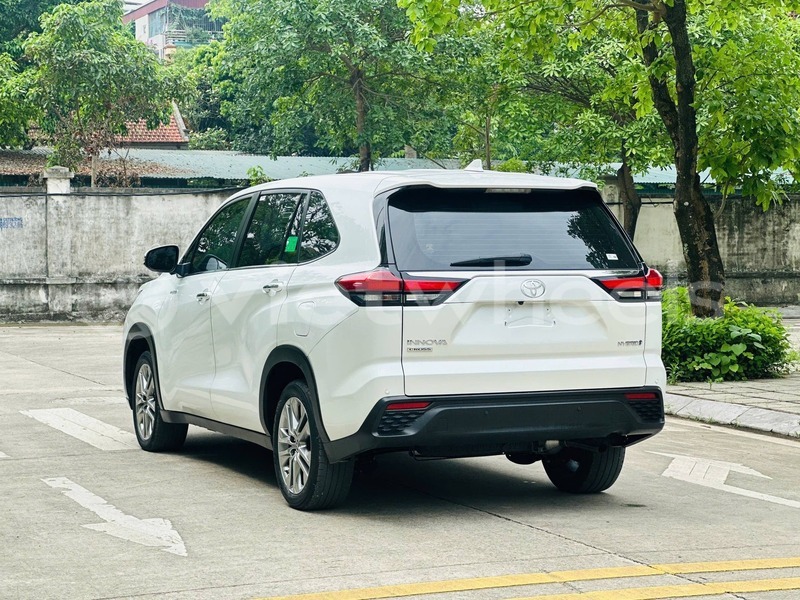 Big with watermark toyota innova tinh lam gjong gjam rong 39200
