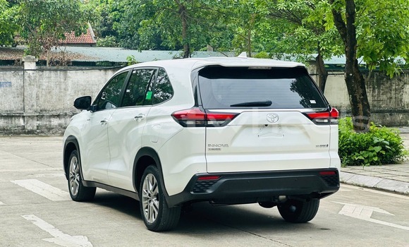 Buy Used Toyota Innova Car Buy Used Toyota Innova Car