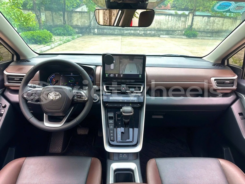 Big with watermark toyota innova tinh lam gjong gjam rong 39200