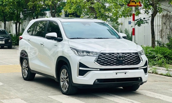 Buy Used Toyota Innova Car Buy Used Toyota Innova Car