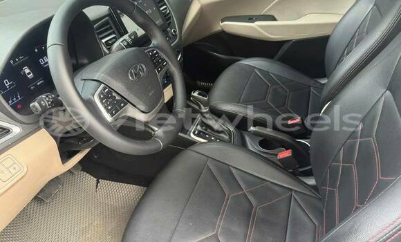 Buy Used Hyundai Accent Car Buy Used Hyundai Accent Car