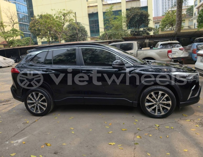 Big with watermark toyota corolla cross hanoi saigon 39242