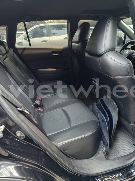 Big with watermark toyota corolla cross hanoi saigon 39242