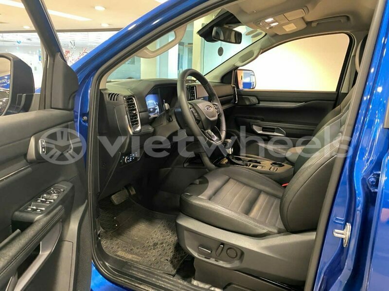 Big with watermark ford everest hanoi saigon 39284