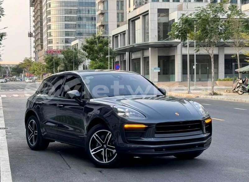 Big with watermark porsche macan hanoi saigon 39305