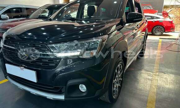 Buy Used Suzuki XL7 Car Buy Used Suzuki XL7 Car