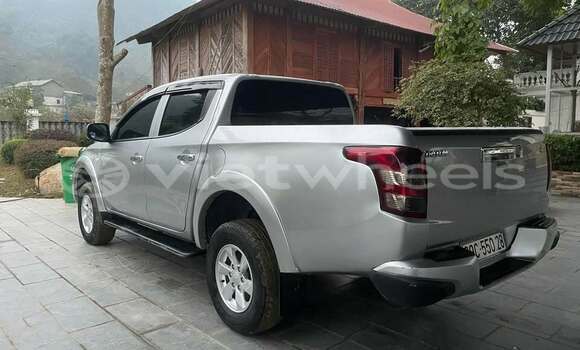 Mua Đã sử dụng Mitsubishi Triton Xe ô tô Mua Đã sử dụng Mitsubishi Triton Xe ô tô