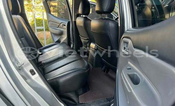 Mua Đã sử dụng Hyundai Santa fe Xe ô tô Mua Đã sử dụng Hyundai Santa fe Xe ô tô