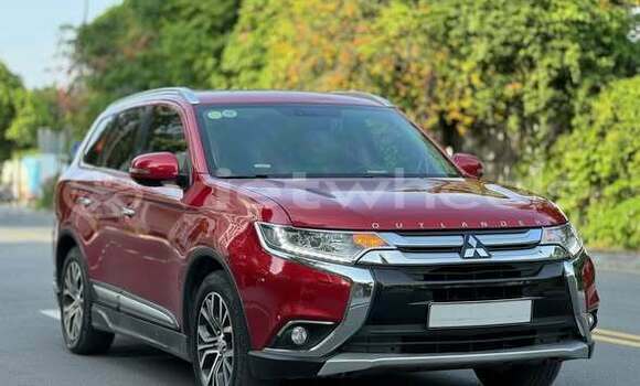 Mua Đã sử dụng Mitsubishi Outlander Xe ô tô Mua Đã sử dụng Mitsubishi Outlander Xe ô tô