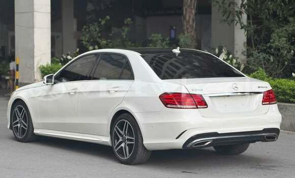 Mua Đã sử dụng Mercedes Benz E-Class Xe ô tô Mua Đã sử dụng Mercedes Benz E-Class Xe ô tô