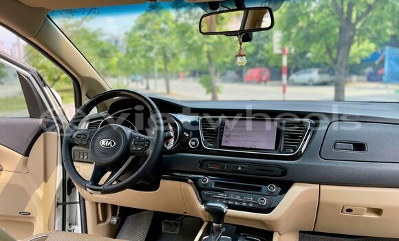 Mua Đã sử dụng KIA Sedonal Xe ô tô Mua Đã sử dụng KIA Sedonal Xe ô tô