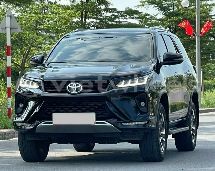 Big with watermark toyota fortuner tinh lam gjong gjam rong 39452